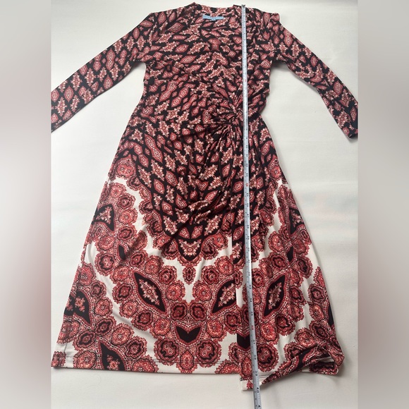 Antonio Melani patterned dress. Stretchy, faux wrapped skirt. Cowel neck. Size S - Picture 6 of 9